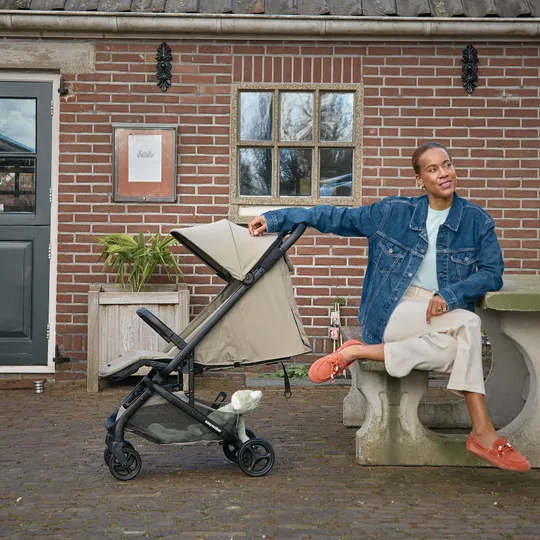 Easywalker Miley GO Buggy - Sand Taupe