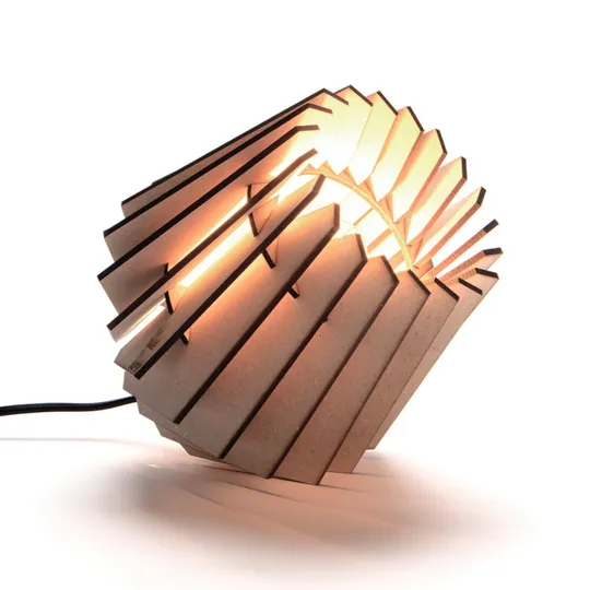 Tjalle und Jasper Spot-nik Stehlampe – Natur