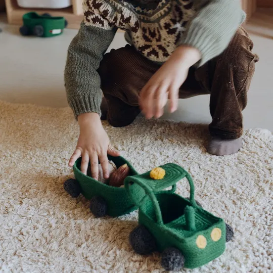 Lorena Canals Korb - Basket Tractor - Green
