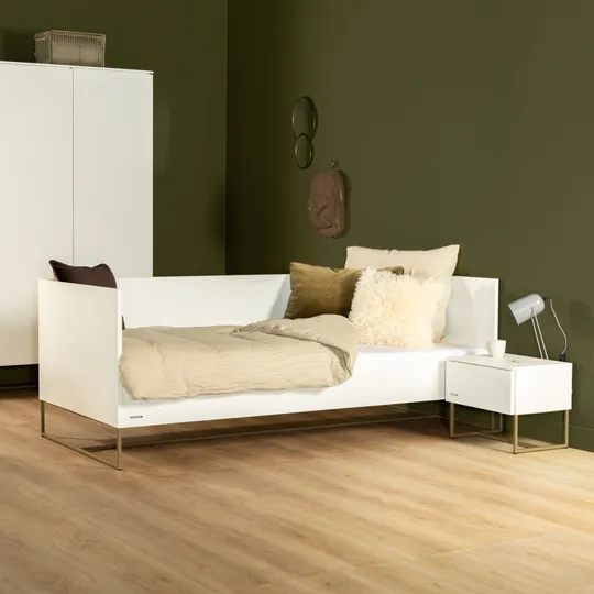 Kidsmill Intense II Schlafsofa 90 x 200 - Weiß / Patiniertes Messing