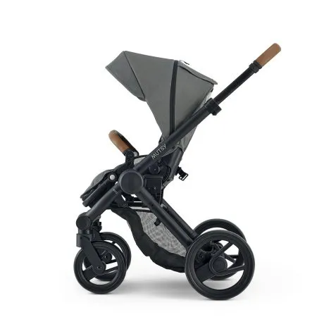 Mutsy Evo Kinderwagen - Black Frame - Discovery Moss / Cognac