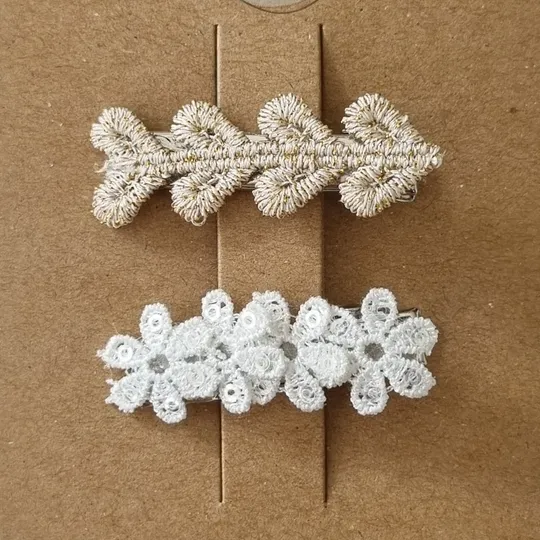 Ootje Kadootje Spitze Blumen Haarspange Gold / Weiß