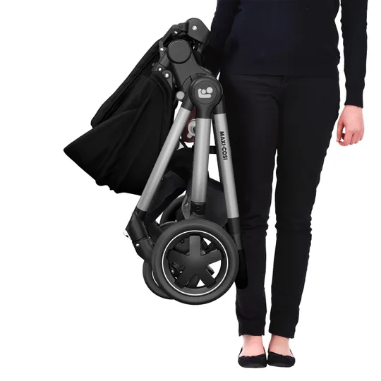 Maxi Cosi Adorra 2 Kinderwagen Essential Black