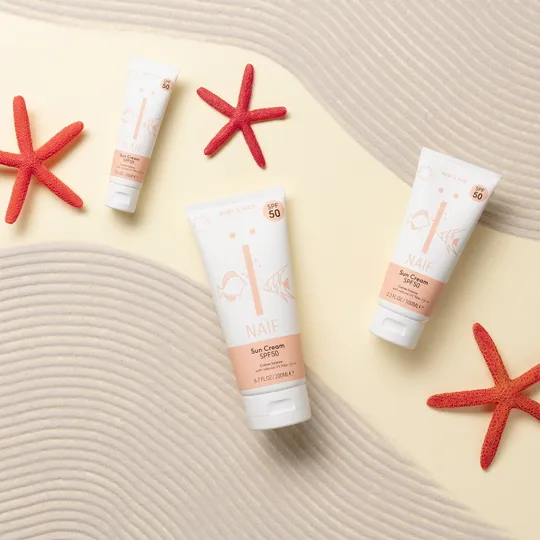 Naïf Zonnebrandcrème voor Baby & Kids Factor 50  P062