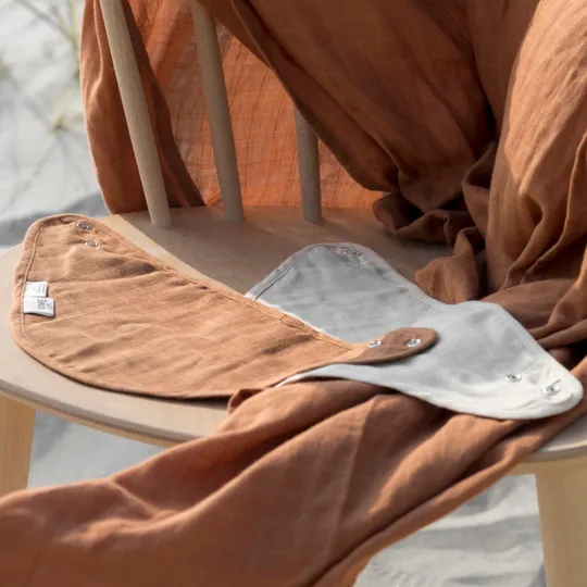 Baby Bello Bandana Lätzchen Sandy Almond 2 Stück