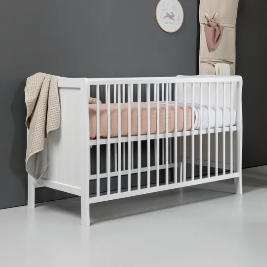 Europe Baby Sarah Babyzimmer Weiß | Bett 60 x 120 cm + Kommode