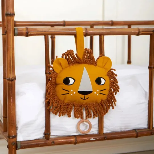 Roommate Lion Musikmobile