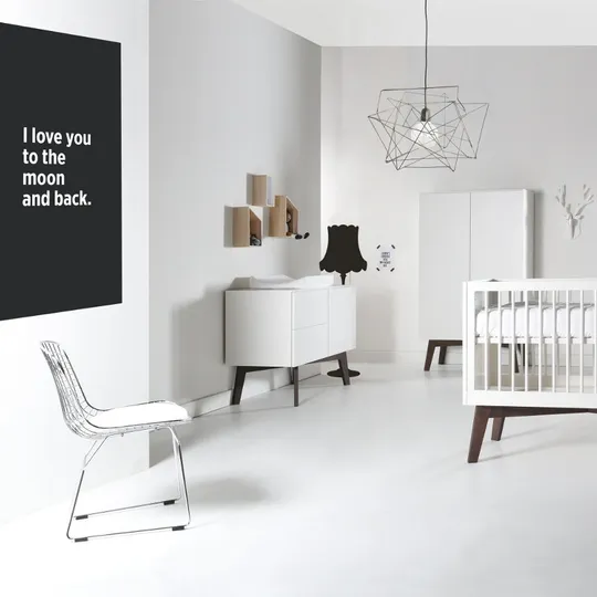 Kidsmill Sixties Babyzimmer Mattweiß / Walnuss