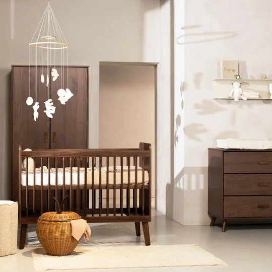 Europa Baby Olivia II Walnuss / Walnuss - Retro | Bett 60 x 120 cm + XL-Kommode + 2-türiger Schrank