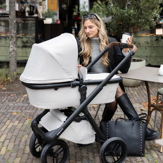 Dubatti One E6 Kinderwagen Dark Brown | Kindersitz| Base