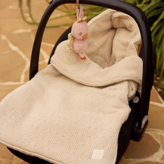 Jollein Sprinkle Knit Fußsack - Gruppe 0+ 3/5 Punkt Gurt
