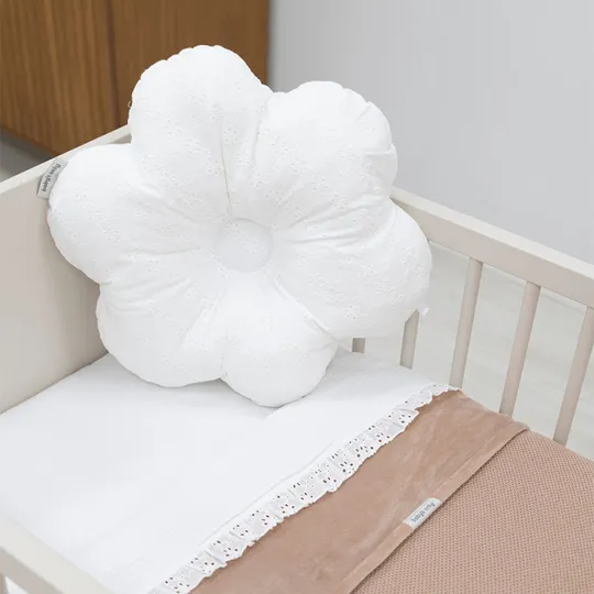 Baby's Only Calm Kissen Blume