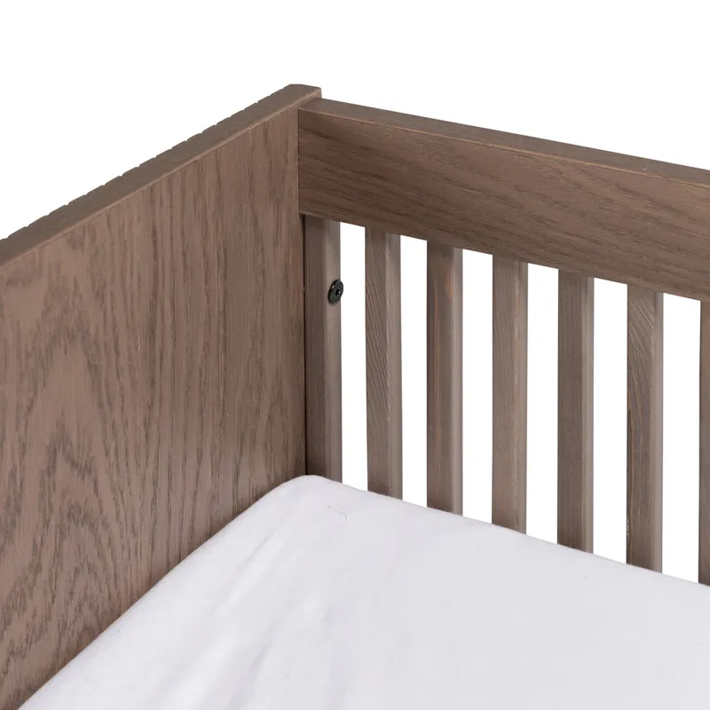Kidsmill Levi Babyzimmer inkl. Gerades Beinset Walnuss | Babybett 60 x 120 cm + Kommode + Schrank