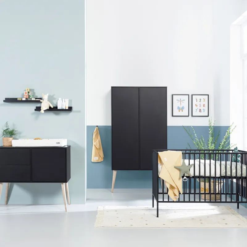 Europa Baby Evy Kommode Schwarz