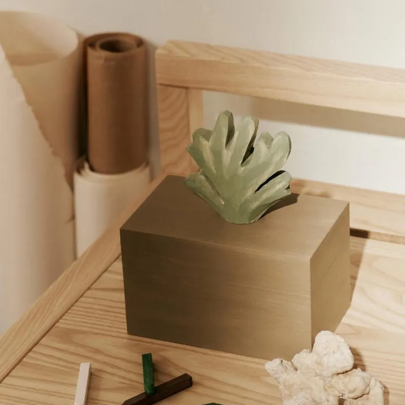 Ferm Living Harbour Box - Coral - Mistletoe/Tan