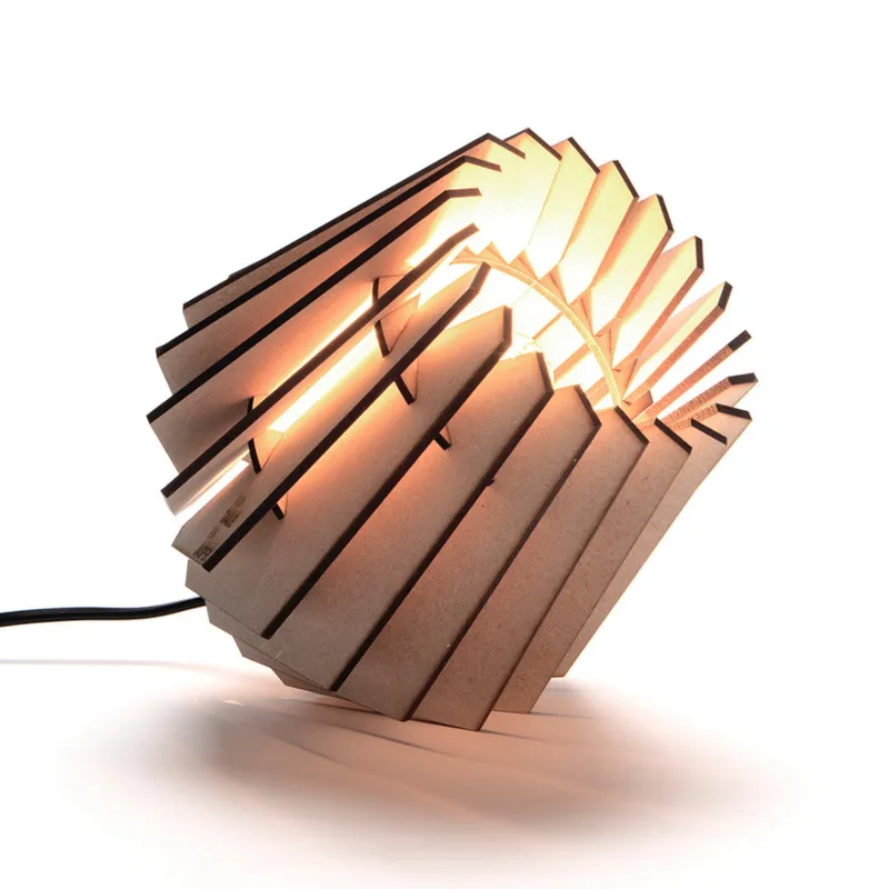 Tjalle und Jasper Spot-nik Stehlampe – Natur