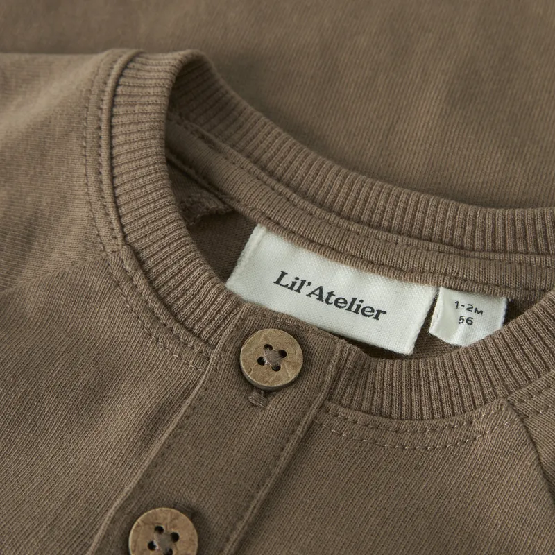Lil’ Atelier Babybody - Größe 68 - Coca Mocha