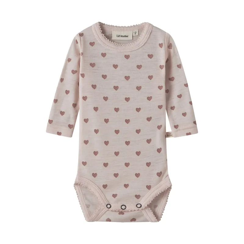 Lil' Atelier Babybody - Morganite Heart - Gr. 56
