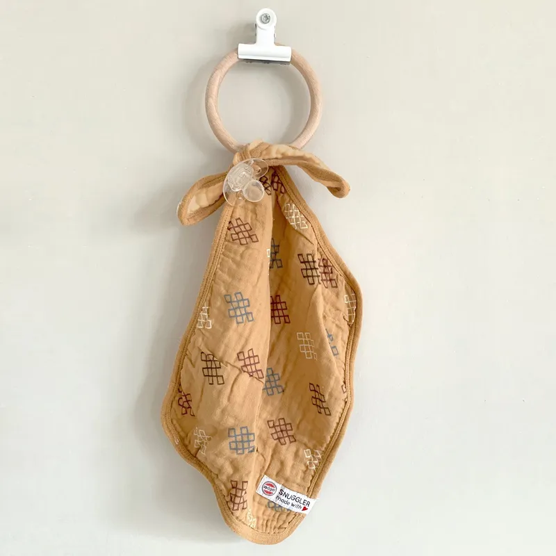 Lodger Knot Kuschel- und Schnullertuch Honey