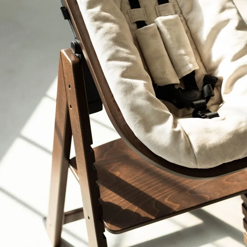 Kidsmill Up! Hochstuhl Buche Walnuss – Komplettset - 0 Mnd+