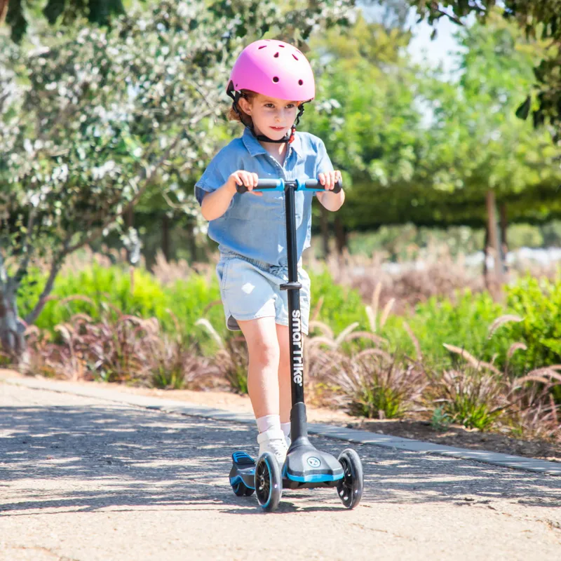SmarTrike Xtend Scooter Ride-On - Petrol Green