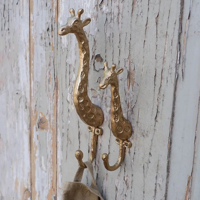 Doing Goods Gloria Baby Giraffe Haken - Gold Matt