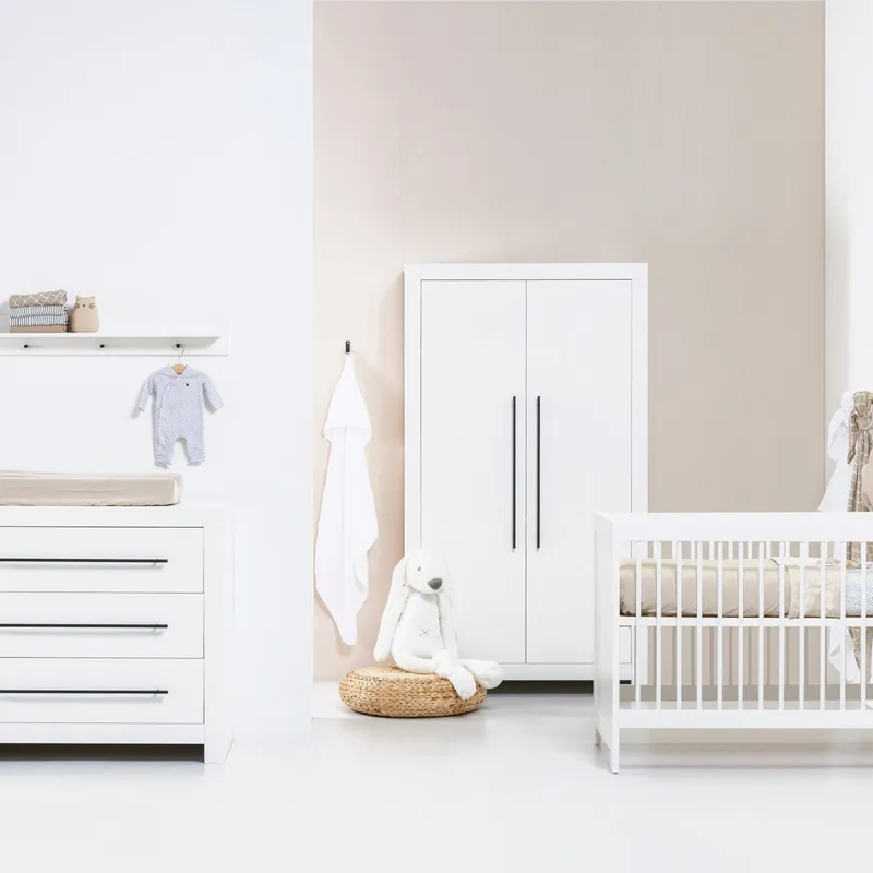 Europe Baby Vittoria III Babyzimmer Weiß | Kommode + Schrank 3- Türig