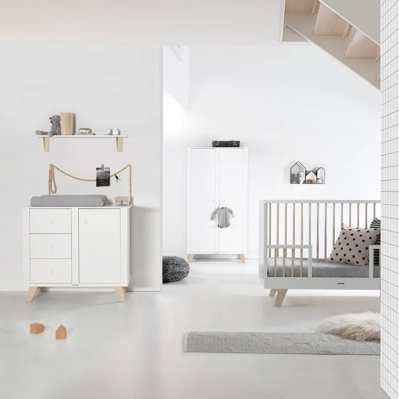 Kidsmill Lars Babyzimmer Weiß / Natur | Kommode + Schrank