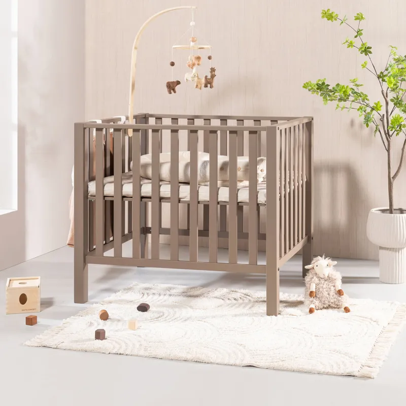 Europe Baby Casper Laufstall Chestnut