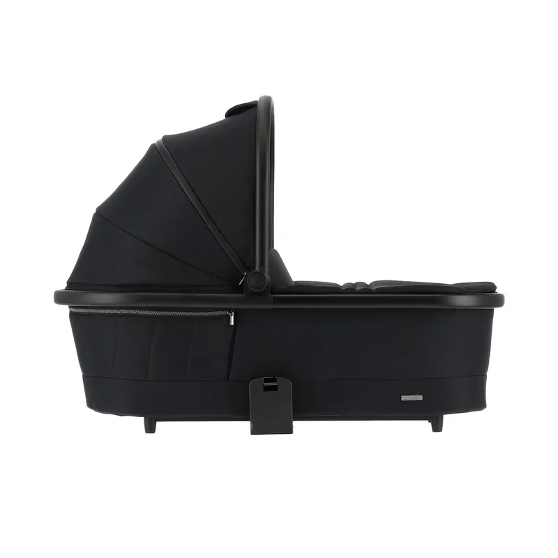 Qute Q-Rider Plus 4-in-1 Kinderwagen - Midnight Black | Kidsriver Curve Babyschale – Black | Kidsriver Isofix Basis