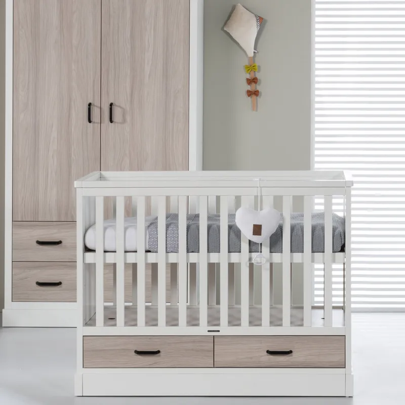 Kidsmill Newport Babybett Weiß / Eiche 70 x 140 cm