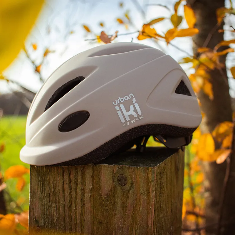 Urban Iki Helm