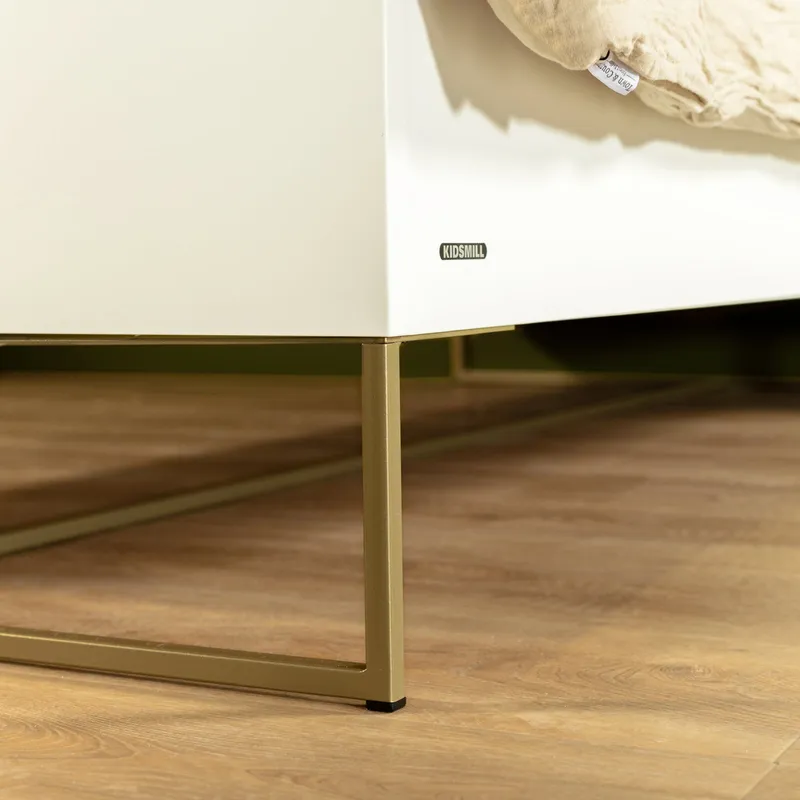 Kidsmill Intense II Kinderzimmer Weiß / Messing patiniert | Schlafsofa 90 x 200 cm + 2-türiger Schrank