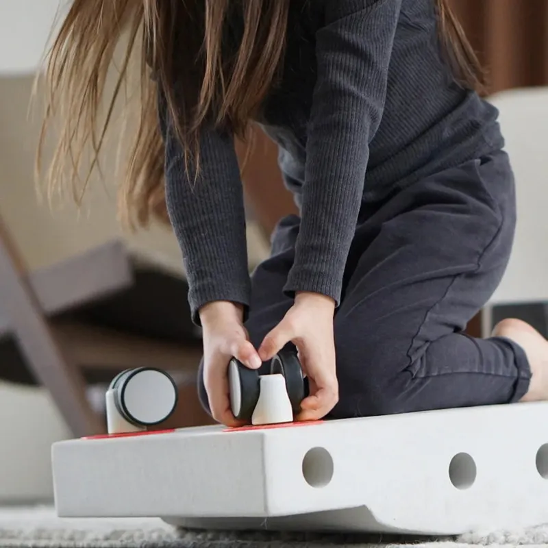 Modu Elodie Scooter Board - Red