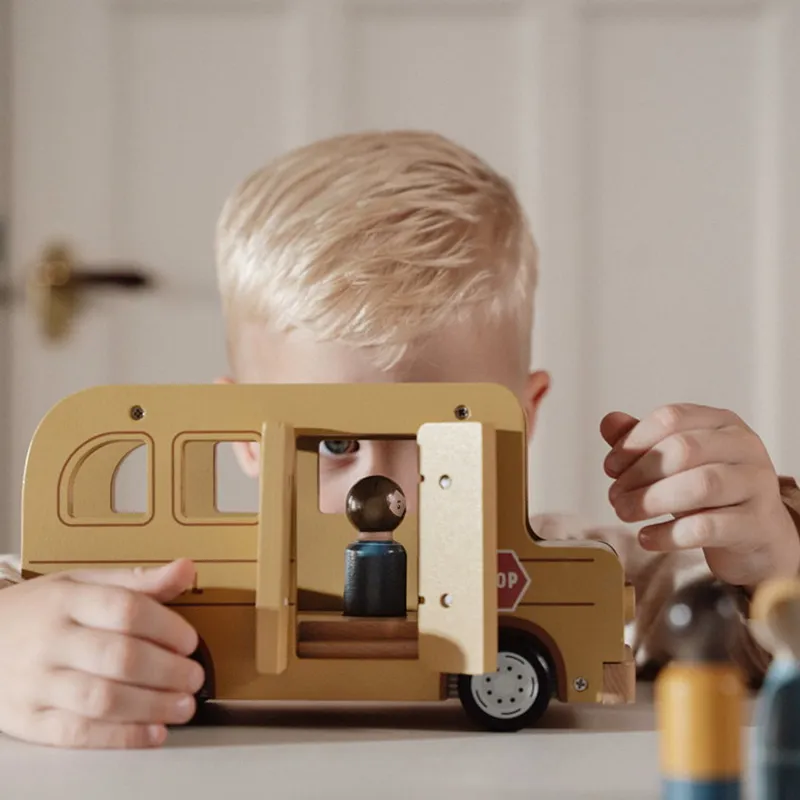 Little Dutch Schulbus Mit Puppen