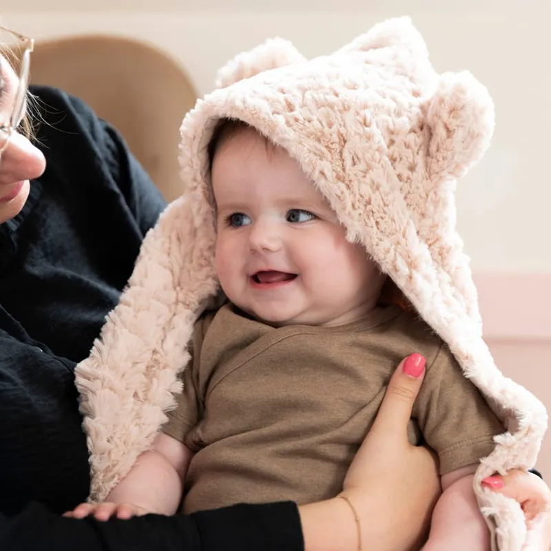 Baby's Only Snow Einschlagdecke mit Ohren - Altrosa