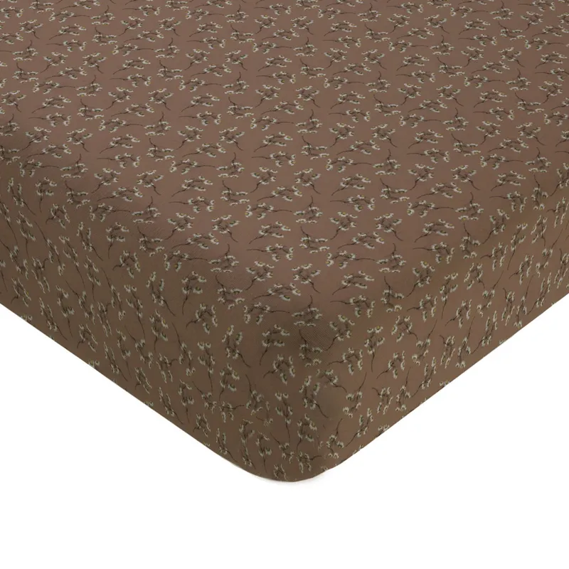 Mies & Co Spannbettlaken für Kleinkindmatratzen - Daisies - Mocha Mousse Brown - 60x120 cm / 70x140 cm