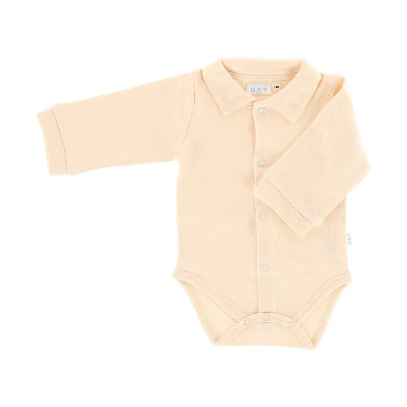 DAY Babybody Longsleeve mit Kragen - Apricot - Größe 62/68