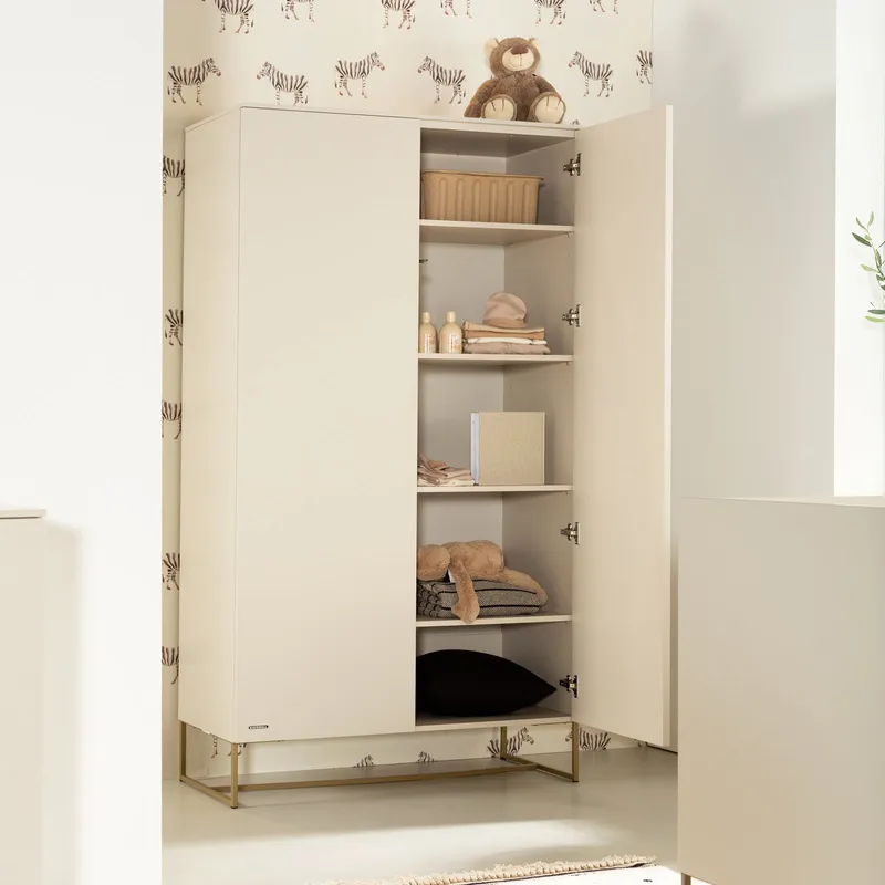 Kidsmill Intense II Babyzimmer Oatmeal / Patinated Brass | Babybett 60 x 120 cm + Kommode + Schrank 2-türig