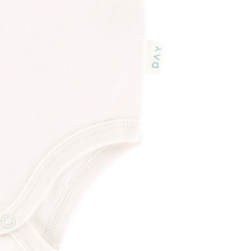 DAY Babybody Ärmellos – Off White – Gr. 50/56