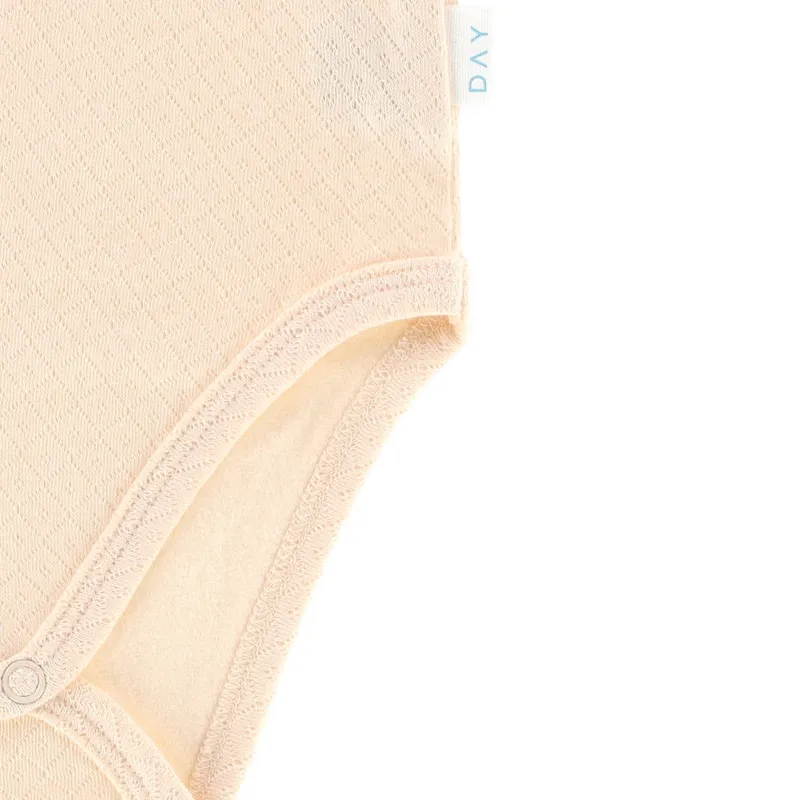DAY Babybody mit Knöpfen - Apricot - Größe 74/80