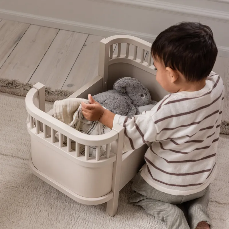 Sebra Puppenbett + Matratze – Birch & Rose