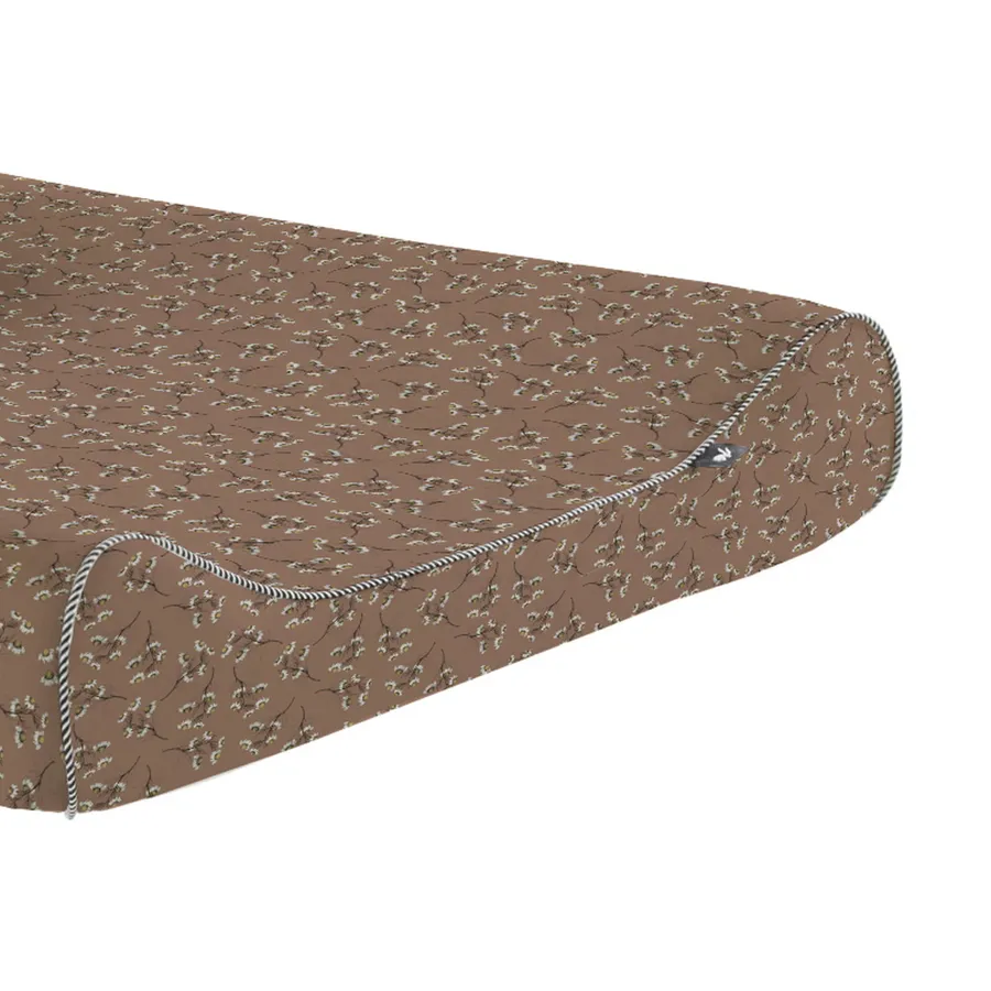 Mies & Co Wickelauflagenbezug - Daisies - Mocha Mousse Brown - 45 x 69 cm