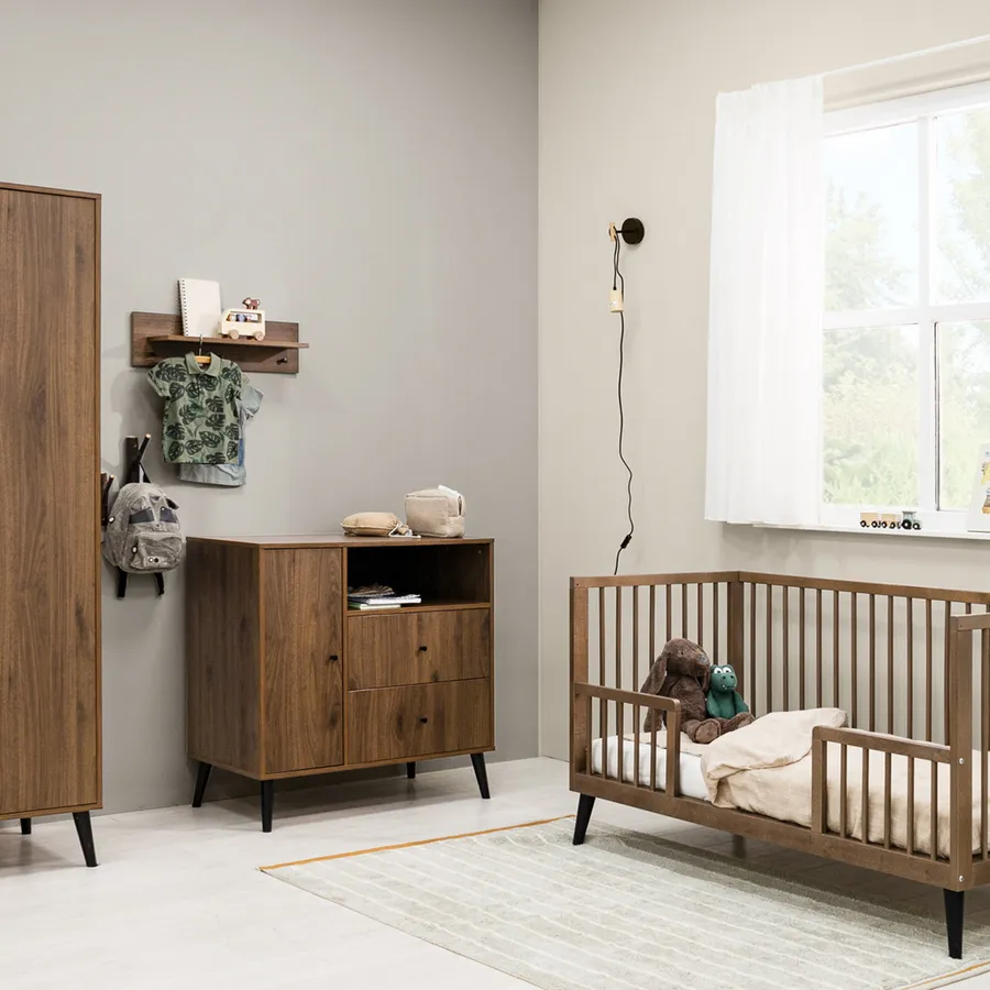 Bopita Zara Babyzimmer Walnuss