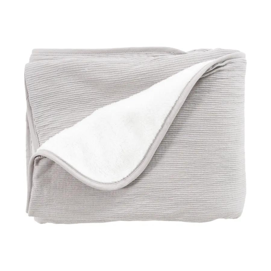 Träumeland Signature Kuscheldecke - 75 x 100 cm - Hellgrau